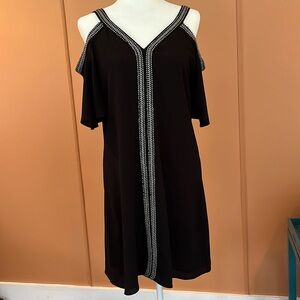 Vince Camuto black-and-white cold shoulder dress
